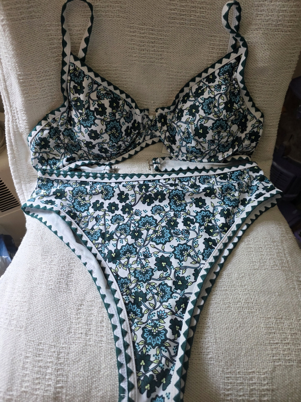 Cupshe Floral Bikini New W Tags